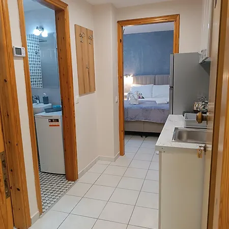 Lägenhetshotell Anastasia 4*